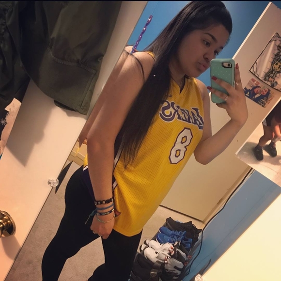 Meet your Posher, Ashley - Picture 1 of 1